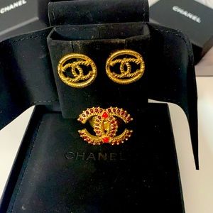 Chanel Goldtone Gripoix CC Ring Sz 7